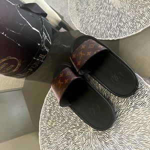 Authentic Louis Vuitton Slides Size 38